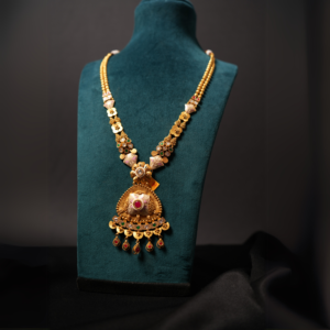 Gold Necklace with Ruby Centerpiece – Bridal Heritage Collection